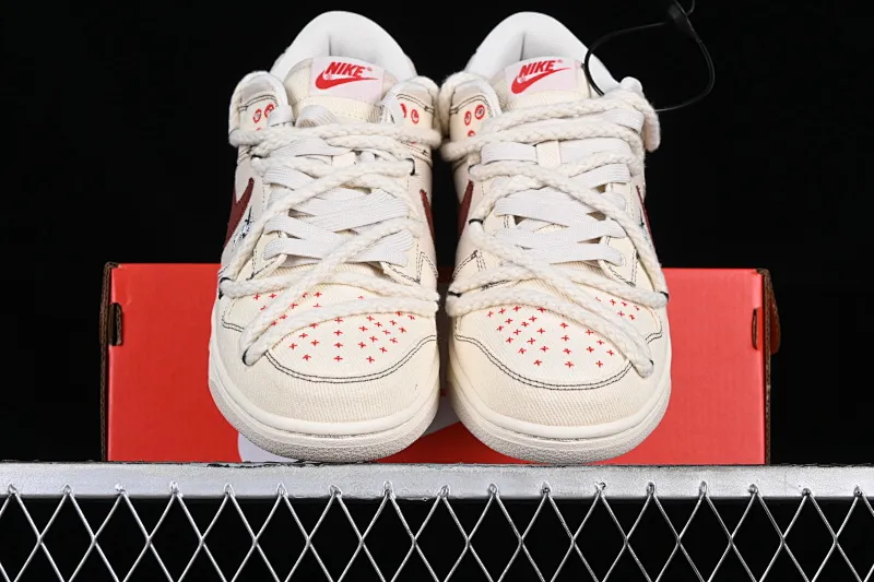 All categories Nk SB Dunk series Nk SB Dunk Low low-top sneakers Nk Dunk Low Outdoor wear high street style Sashiko embroidery Retro hemp rope deconstruction SB low-top casual sneakers DV0834-100